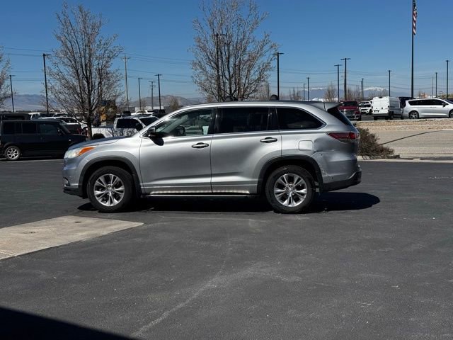 Used 2014 Toyota Highlander XLE AWD/4WD image 5