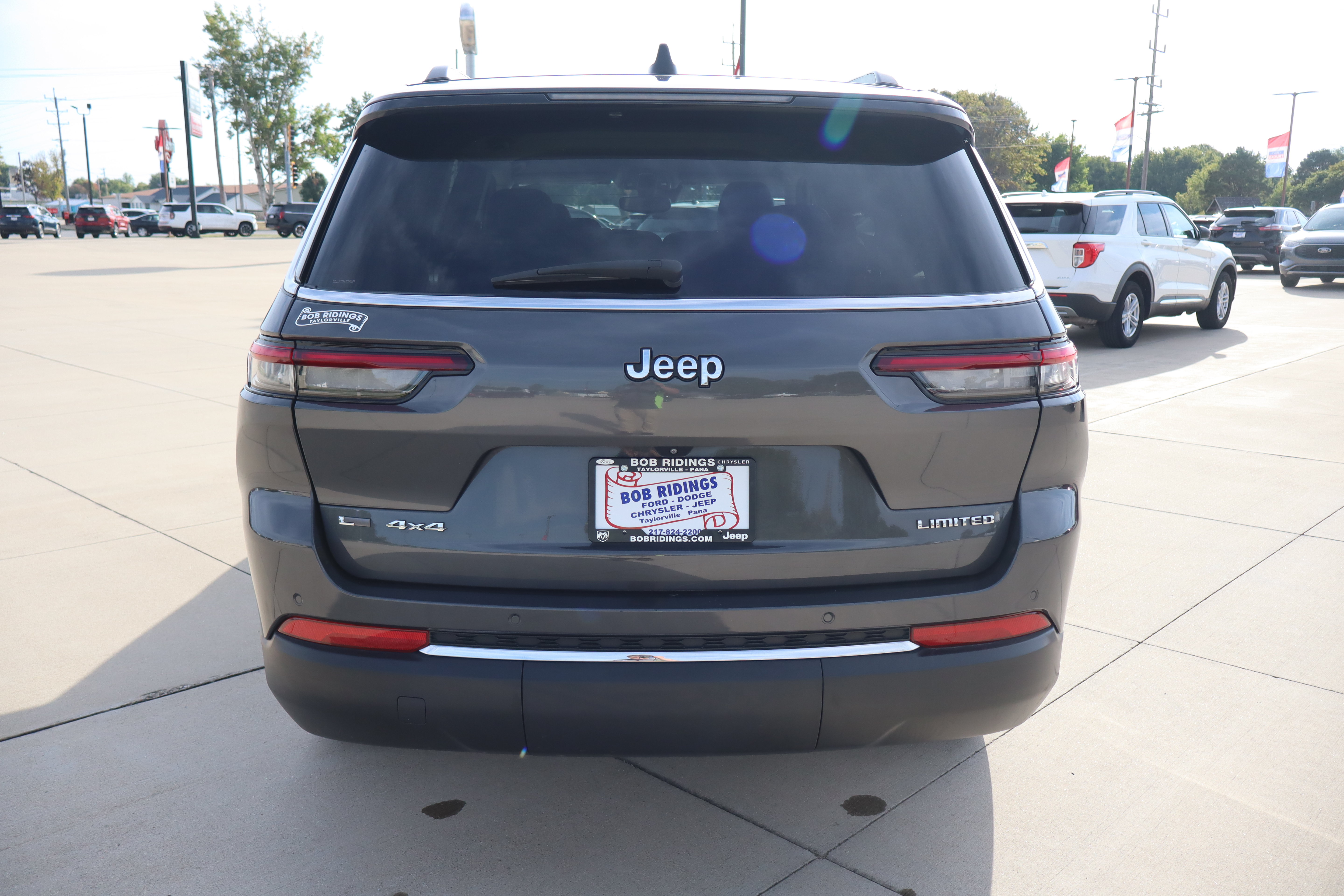 Used 2021 Jeep Grand Cherokee L Limited AWD/4WD image 7