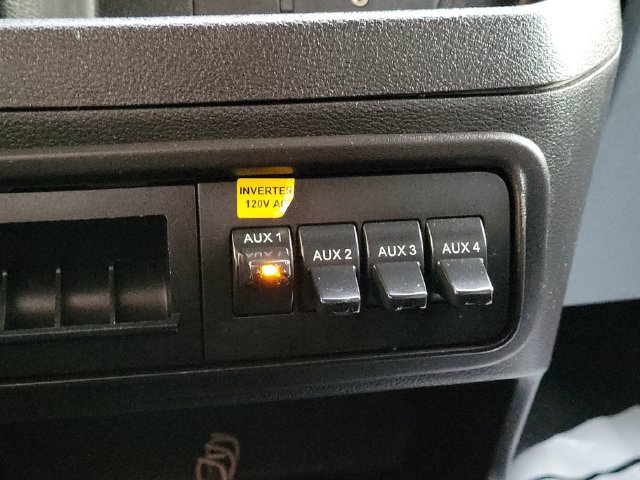 Used 2015 Ford Transit 250 148 Medium Roof RWD image 32