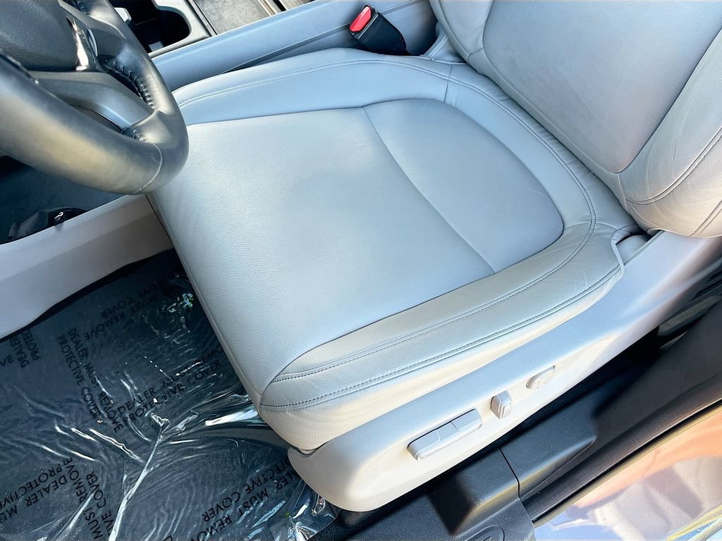 Used 2024 Honda Odyssey Touring image 19