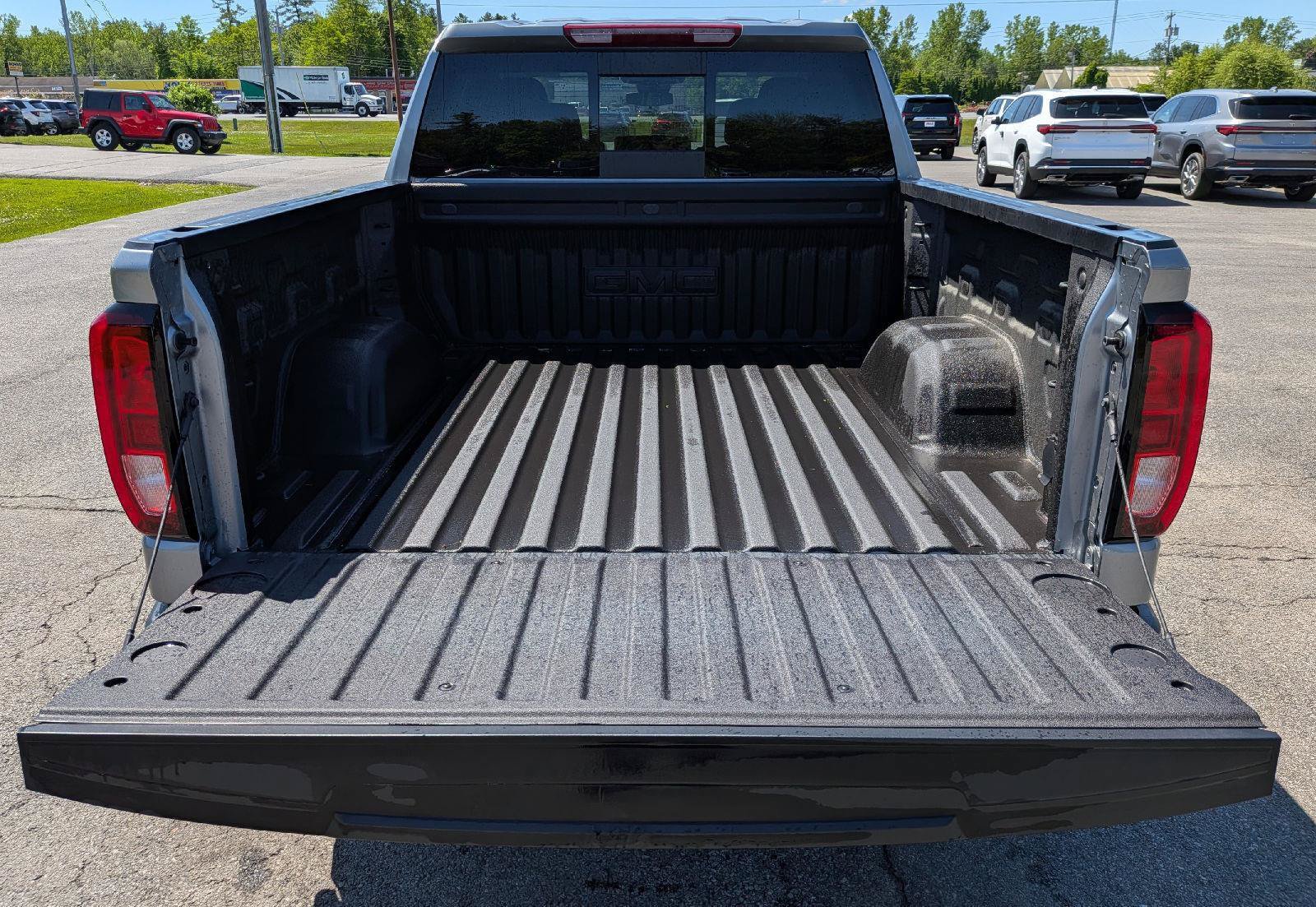 New 2026 GMC Sierra 1500 Elevation w/ Elevation Premium Package AWD/4WD image 10