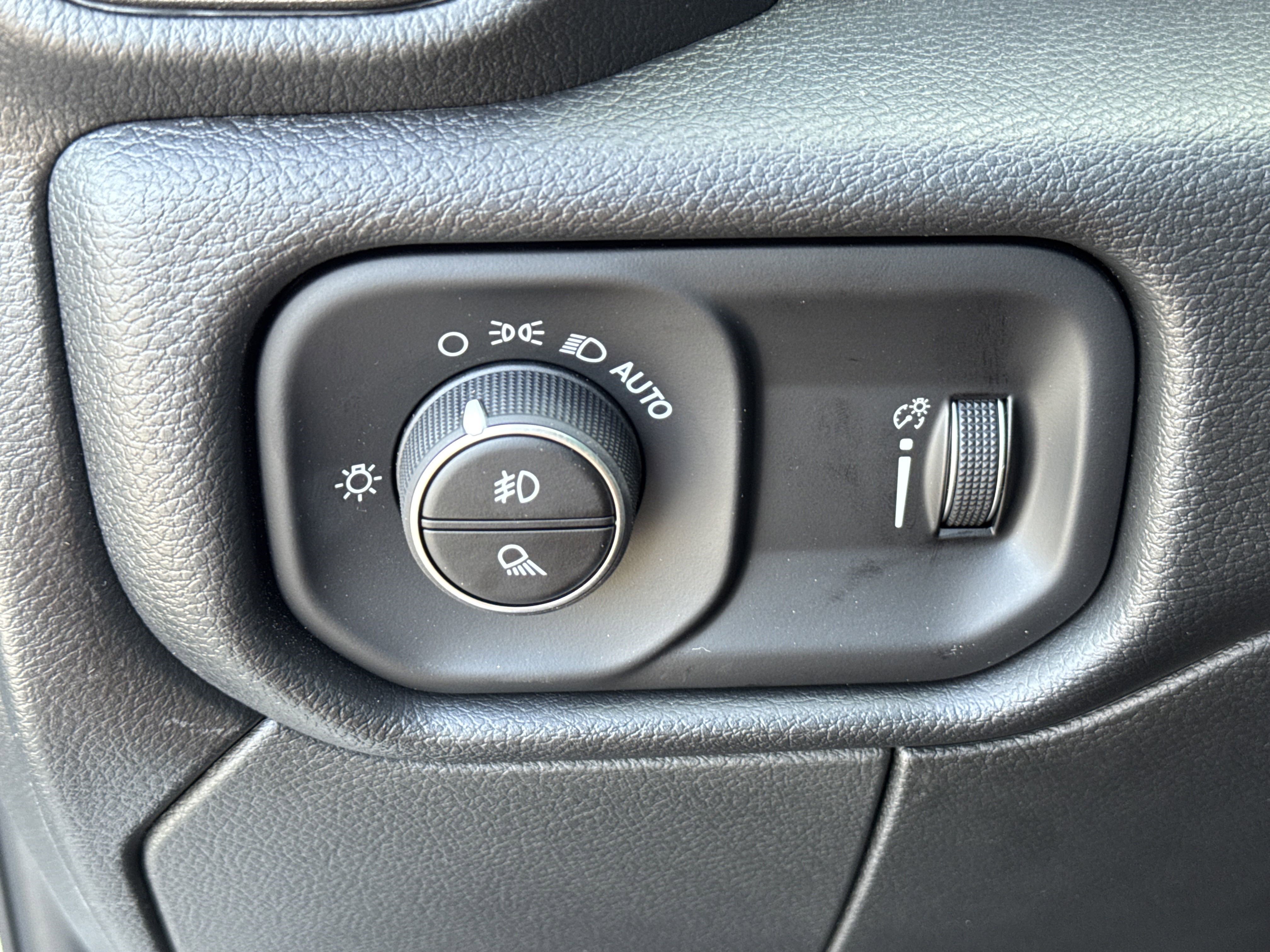 New 2025 RAM 5500 Tradesman image 39