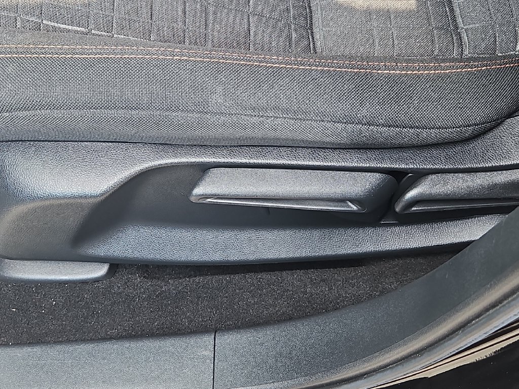 Certified 2024 Honda HR-V Sport image 17