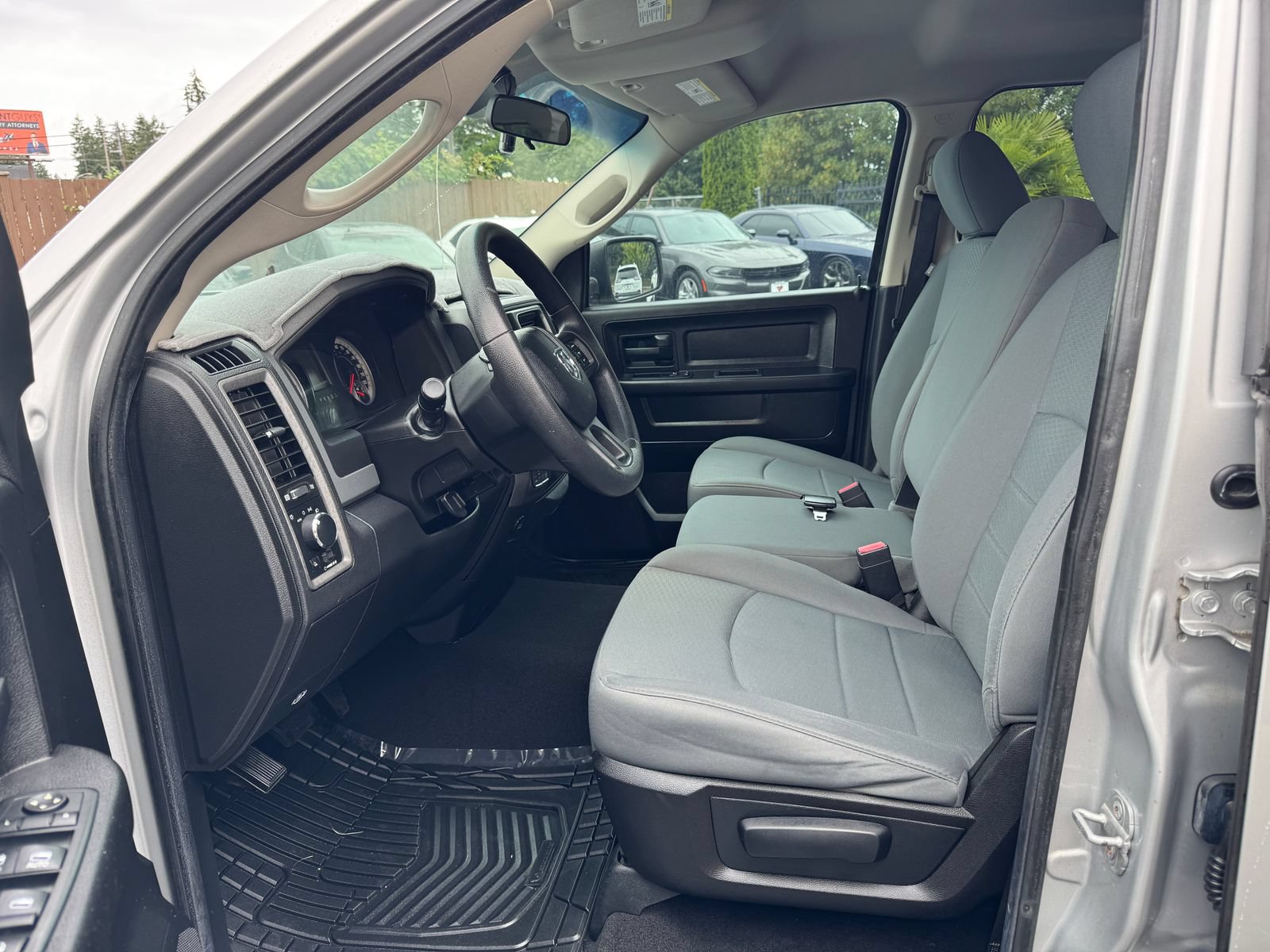 Used 2013 RAM 1500 Tradesman w/ Popular Equipment Group AWD/4WD image 9