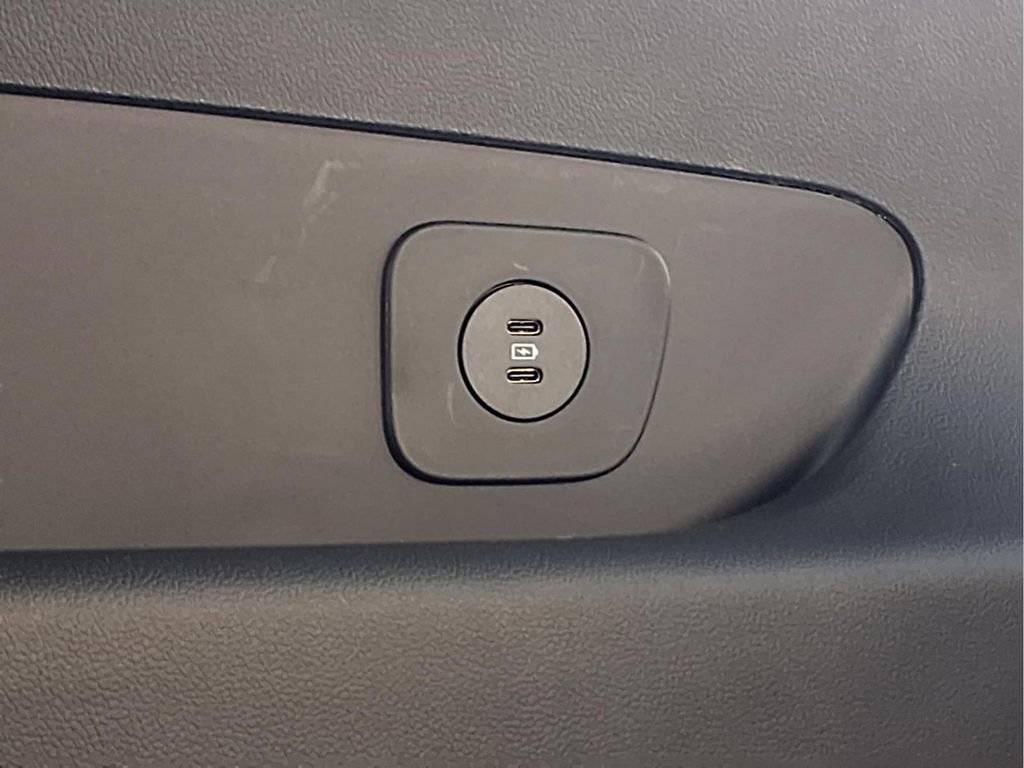 New 2026 Ford Explorer ST-Line w/ ST-Line Street Pack image 23