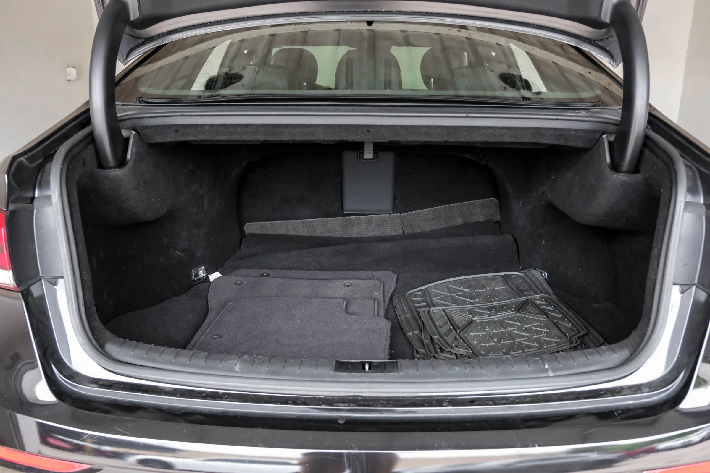 Used 2019 Genesis G80 3.3T Sport RWD image 58