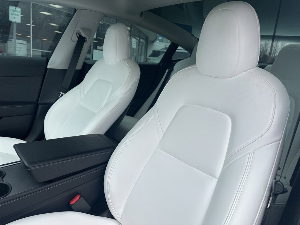 Used 2021 Tesla Model 3 Performance image 11