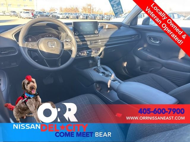 Used 2025 Honda HR-V LX image 12
