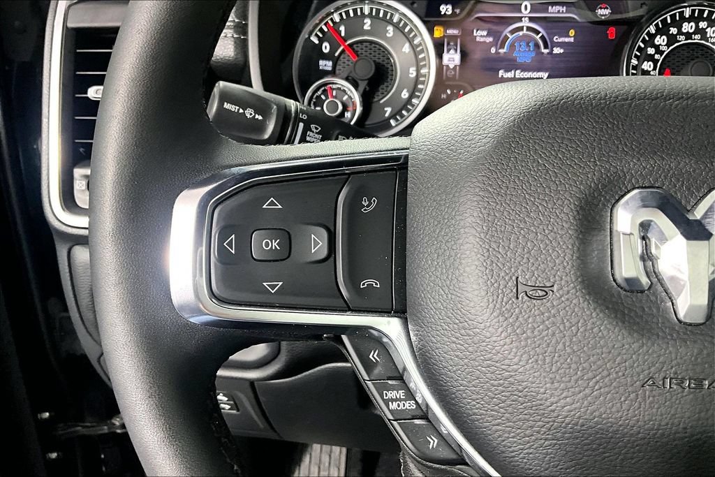 Used 2025 RAM 1500 Laramie AWD/4WD image 18