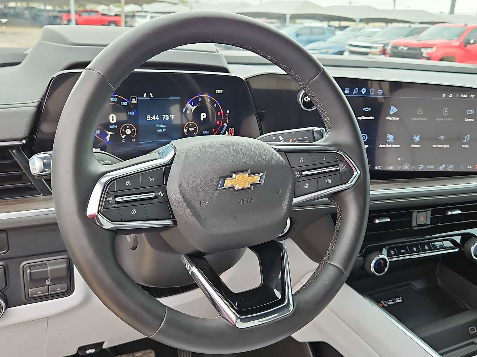 Used 2025 Chevrolet Suburban Premier RWD image 19