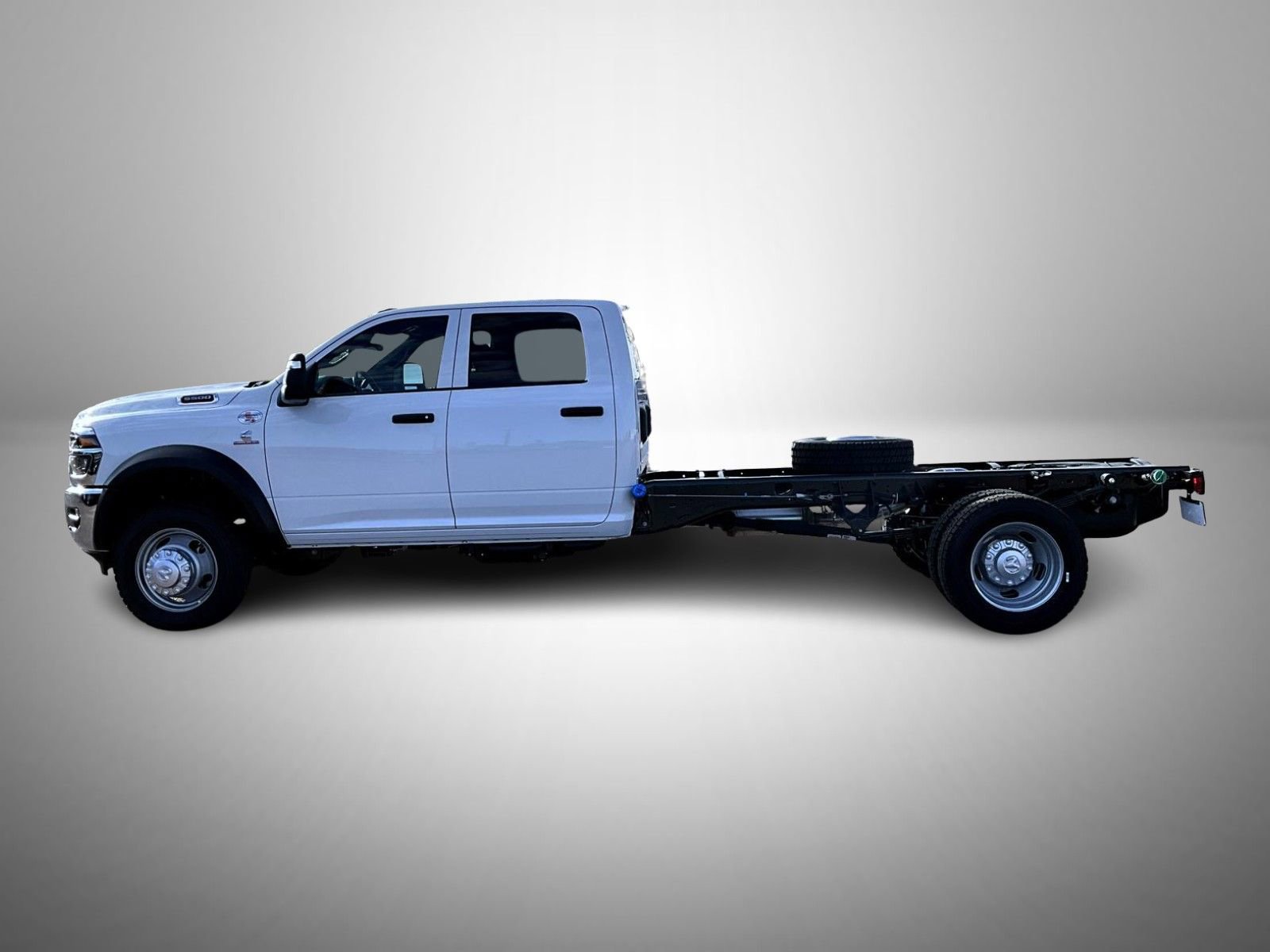 New 2026 RAM 5500 Tradesman w/ Chrome Appearance Group image 8
