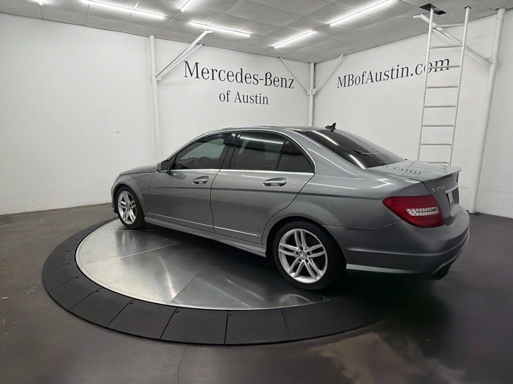 Used 2013 Mercedes-Benz C 250 Sedan image 5