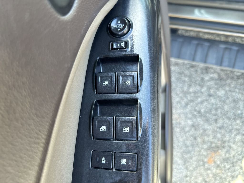 Used 2017 GMC Canyon SLE w/ SLE Convenience Package image 13