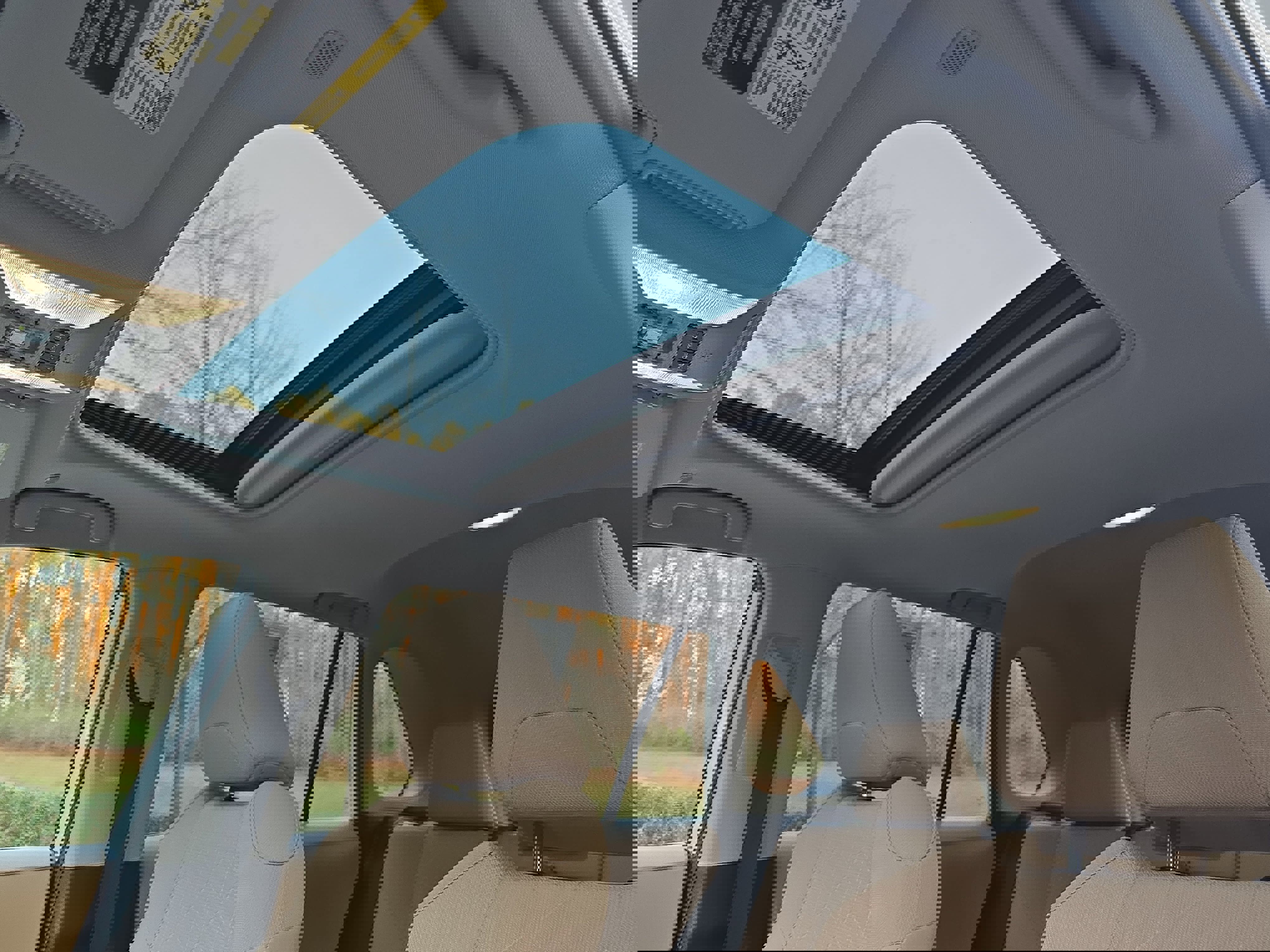 Used 2023 Toyota RAV4 XLE w/ Convenience Package image 27