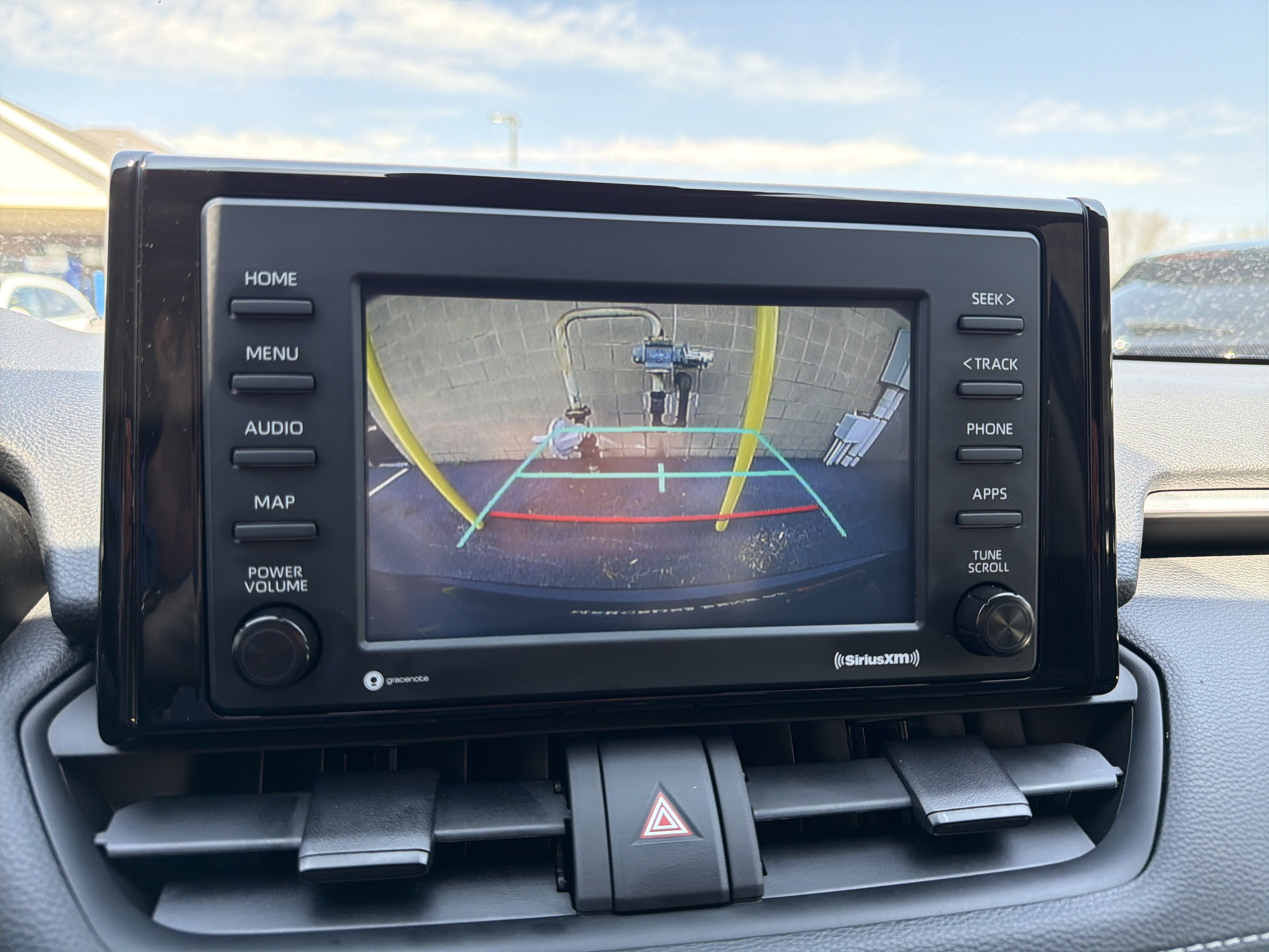 Used 2021 Toyota RAV4 XLE w/ XLE Grade Weather Package AWD/4WD image 20