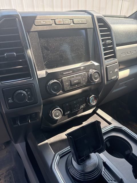 Used 2020 Ford F250 XLT w/ XLT Premium Package AWD/4WD image 6
