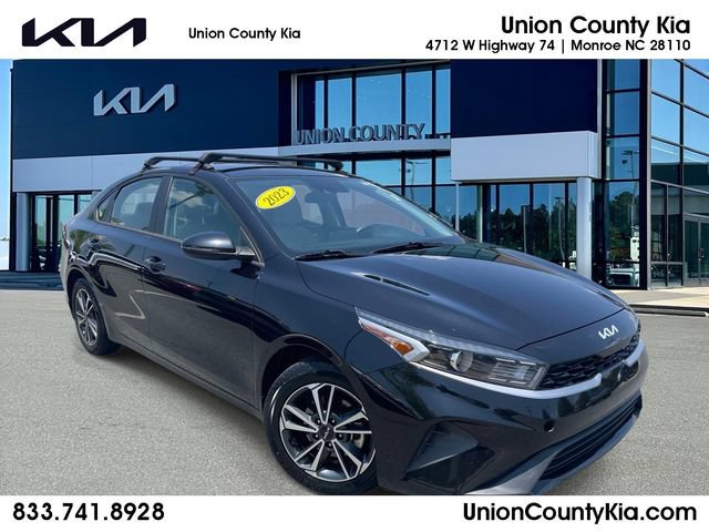 Used 2023 Kia Forte LXS w/ LXS Technology Package FWD image 1