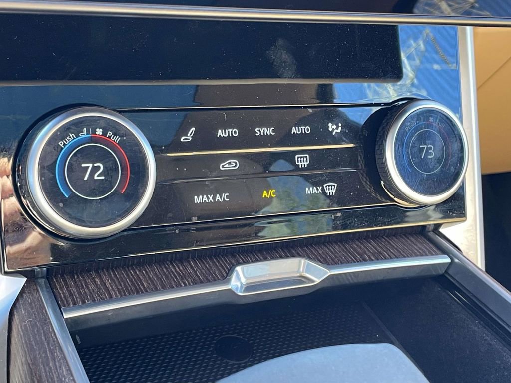 Used 2023 Land Rover Range Rover SE image 26