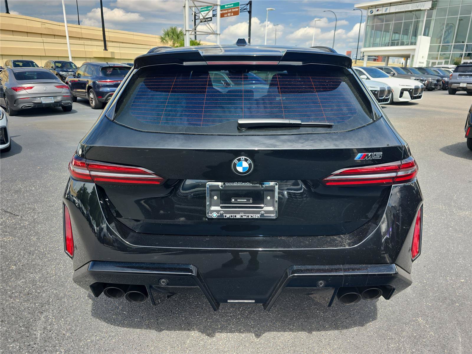 Certified 2025 BMW M5 Touring AWD/4WD image 4