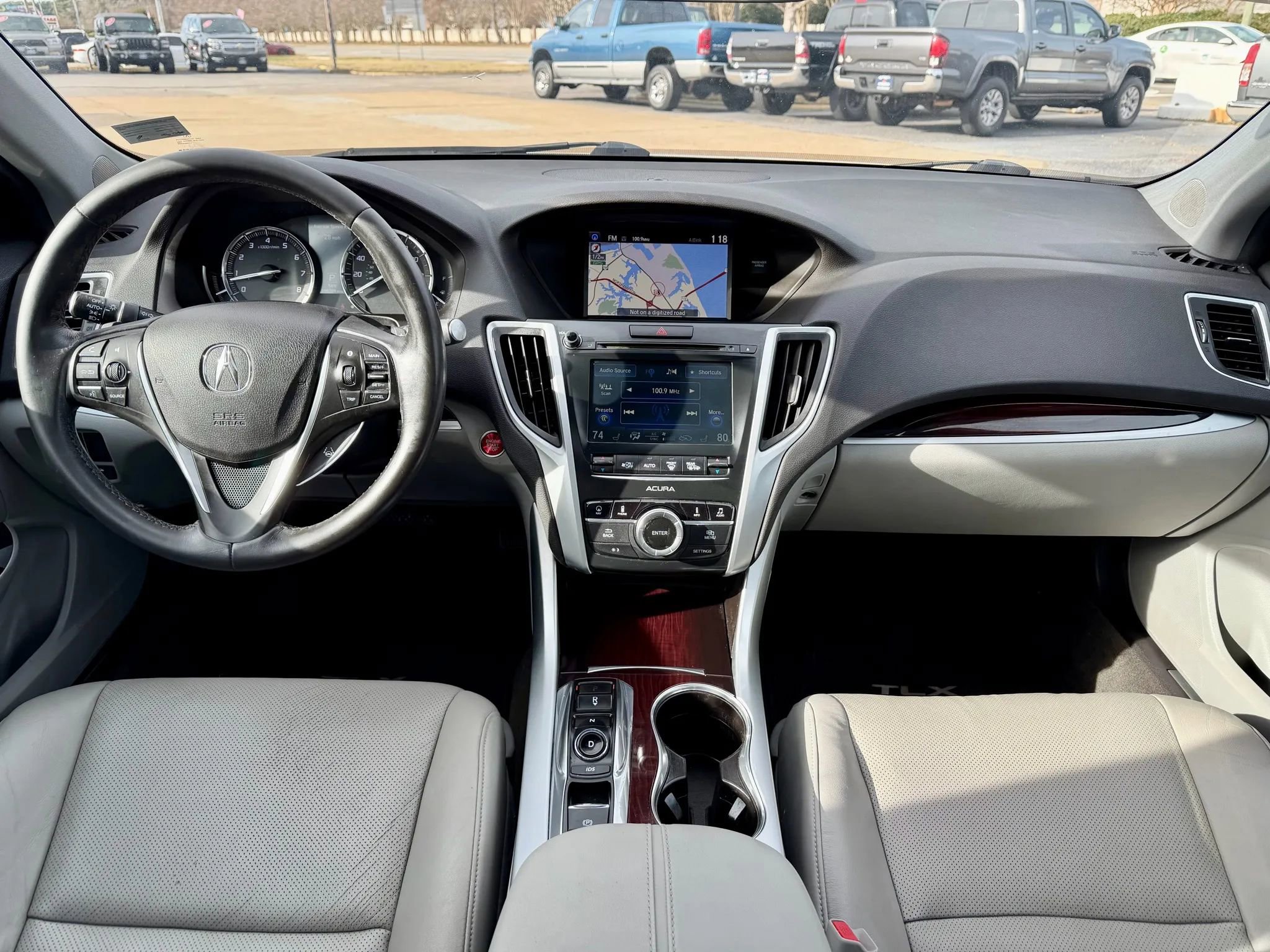 Used 2015 Acura TLX 3.5 Sedan 4D image 12