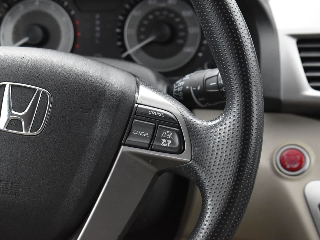 Used 2017 Honda Odyssey SE image 16