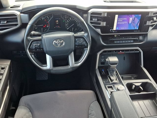 Used 2022 Toyota Tundra SR5 w/ SR5 Convenience Package AWD/4WD image 2