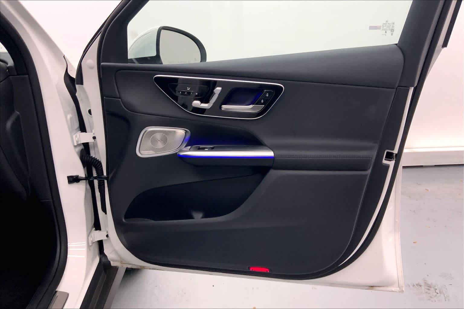 Used 2026 Mercedes-Benz GLC 300 image 9