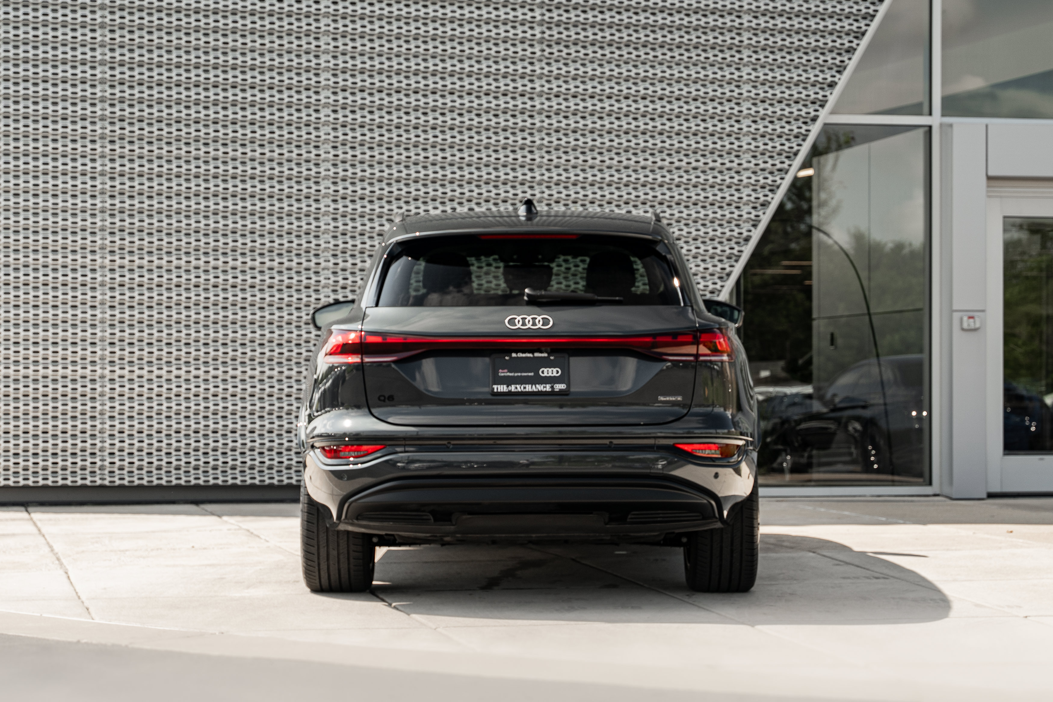 Certified 2025 Audi Q6 e-tron Premium Plus w/ Premium Plus AWD/4WD image 27