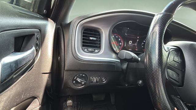 Used 2022 Dodge Charger R/T w/ Plus Group RWD image 21