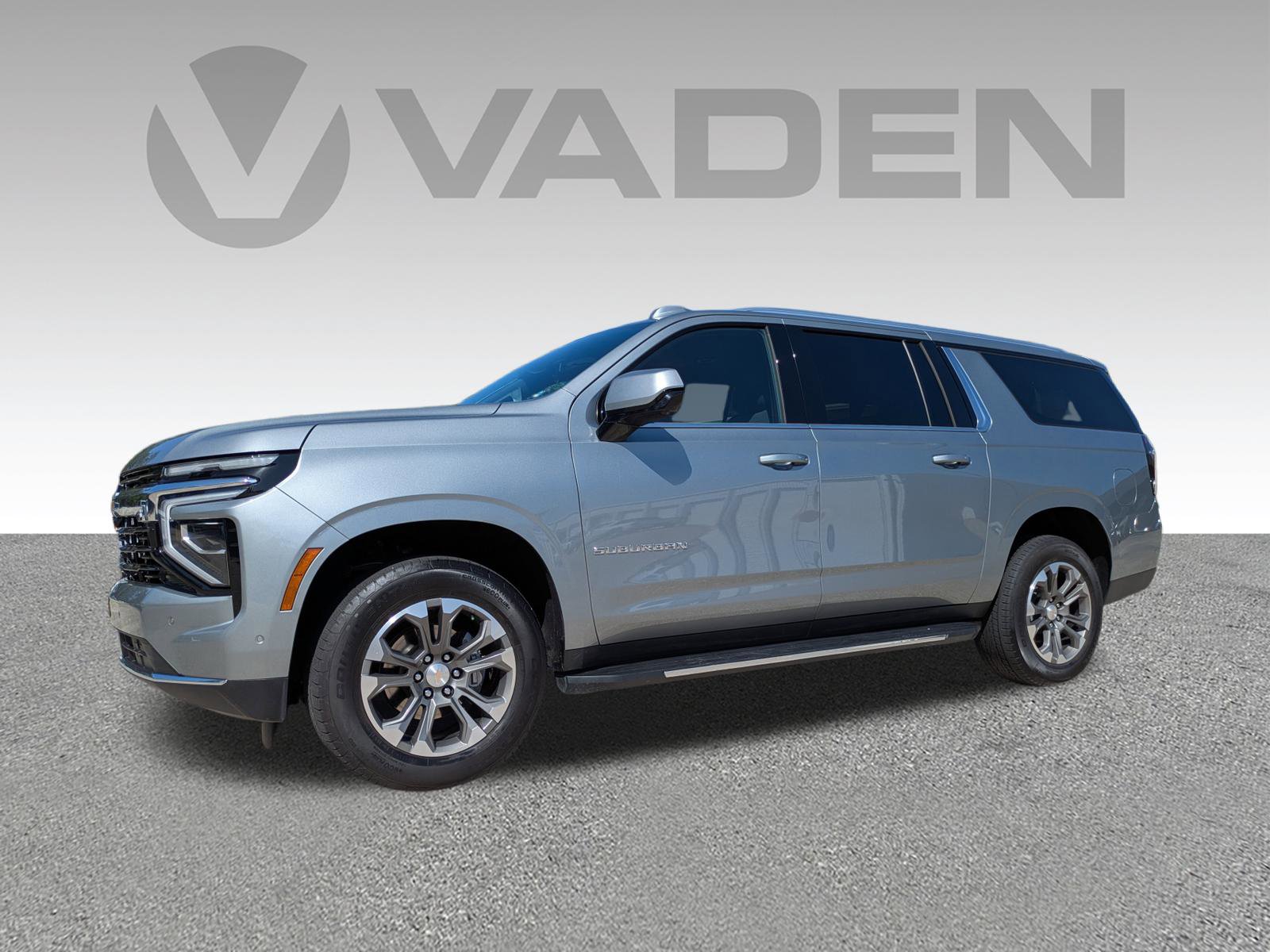 Used 2025 Chevrolet Suburban LS video 2