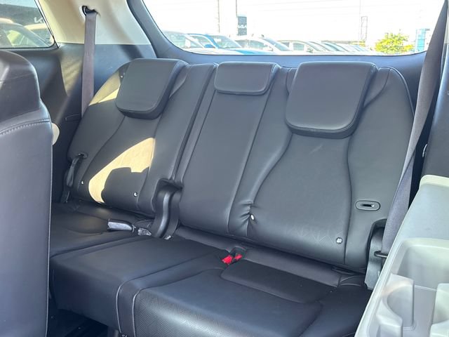 Used 2024 Kia Carnival EX FWD image 10