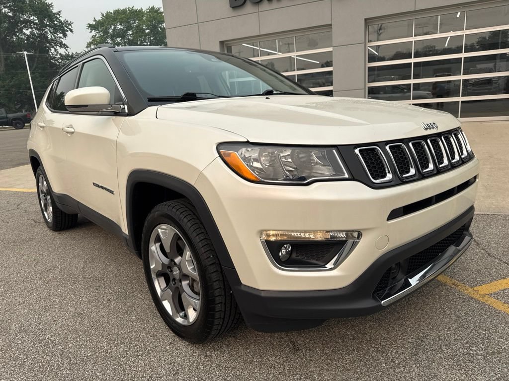 Used 2020 Jeep Compass Limited w/ Advanced Safety Group AWD/4WD image 15
