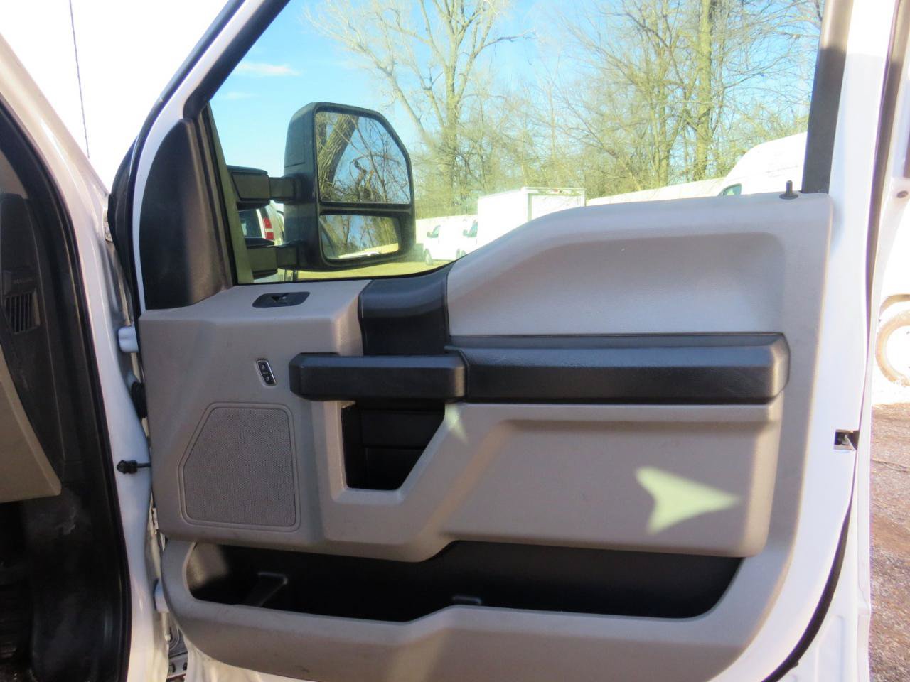 Used 2019 Ford F250 XL w/ Power Equipment Group AWD/4WD image 26