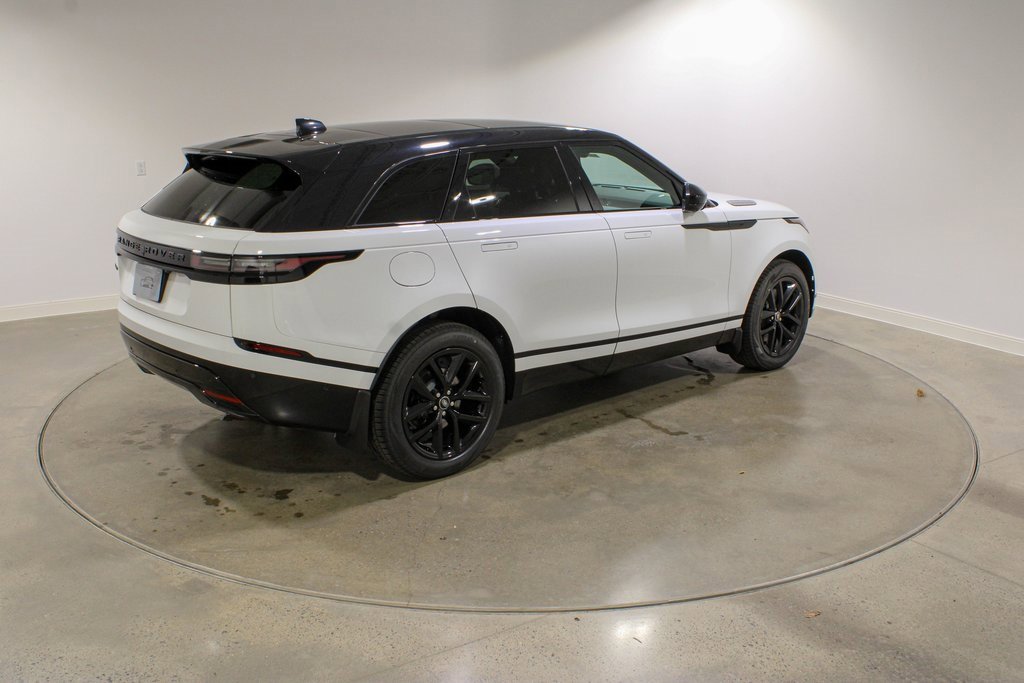 New 2026 Land Rover Range Rover Velar Dynamic SE image 5