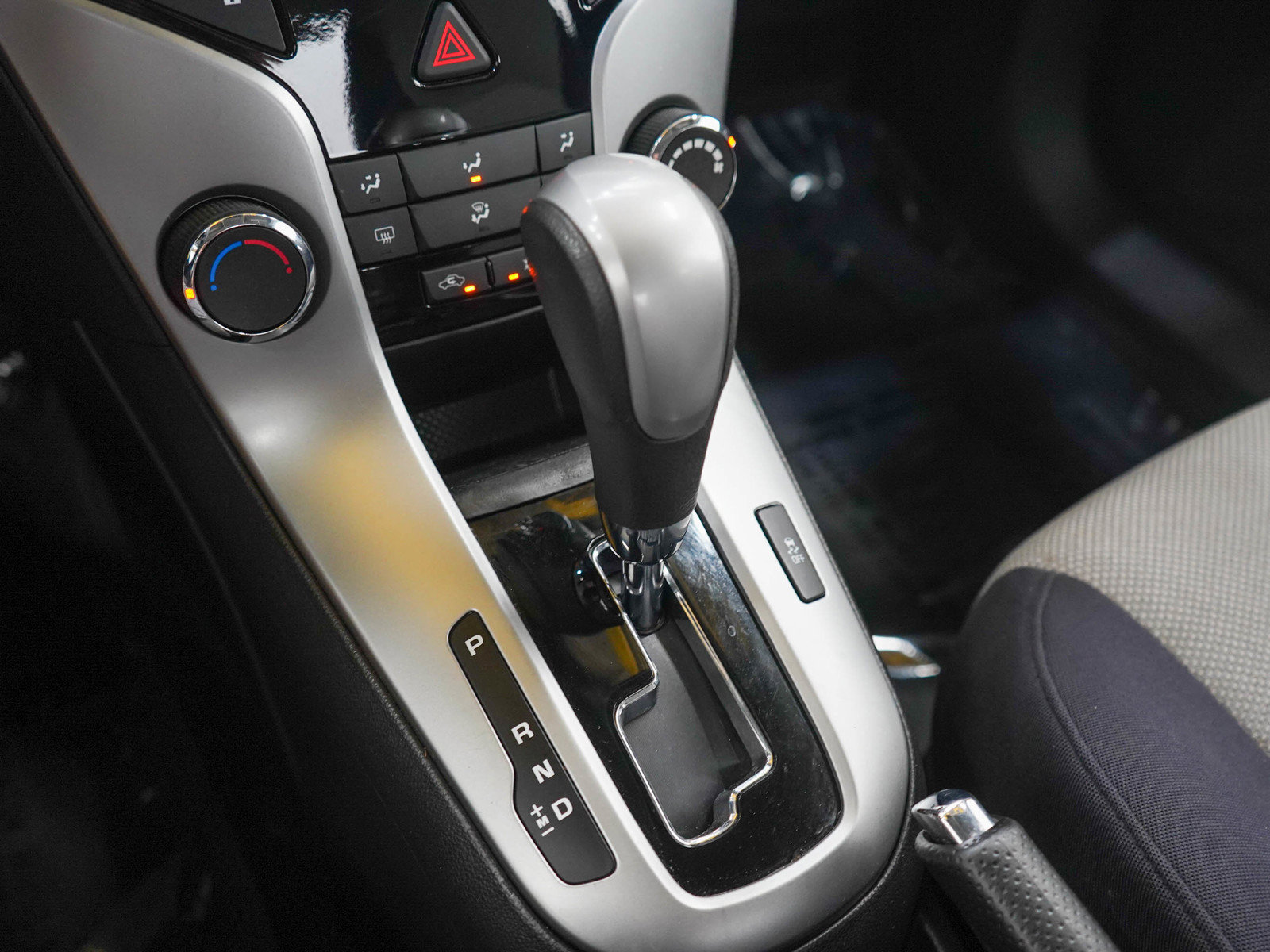 Used 2014 Chevrolet Cruze LS FWD image 20