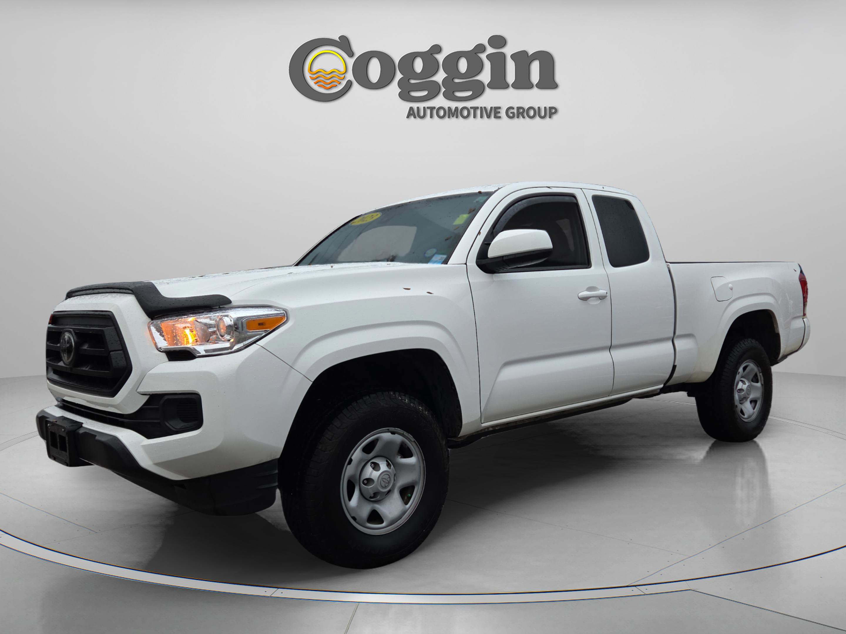 Used 2023 Toyota Tacoma SR image 2