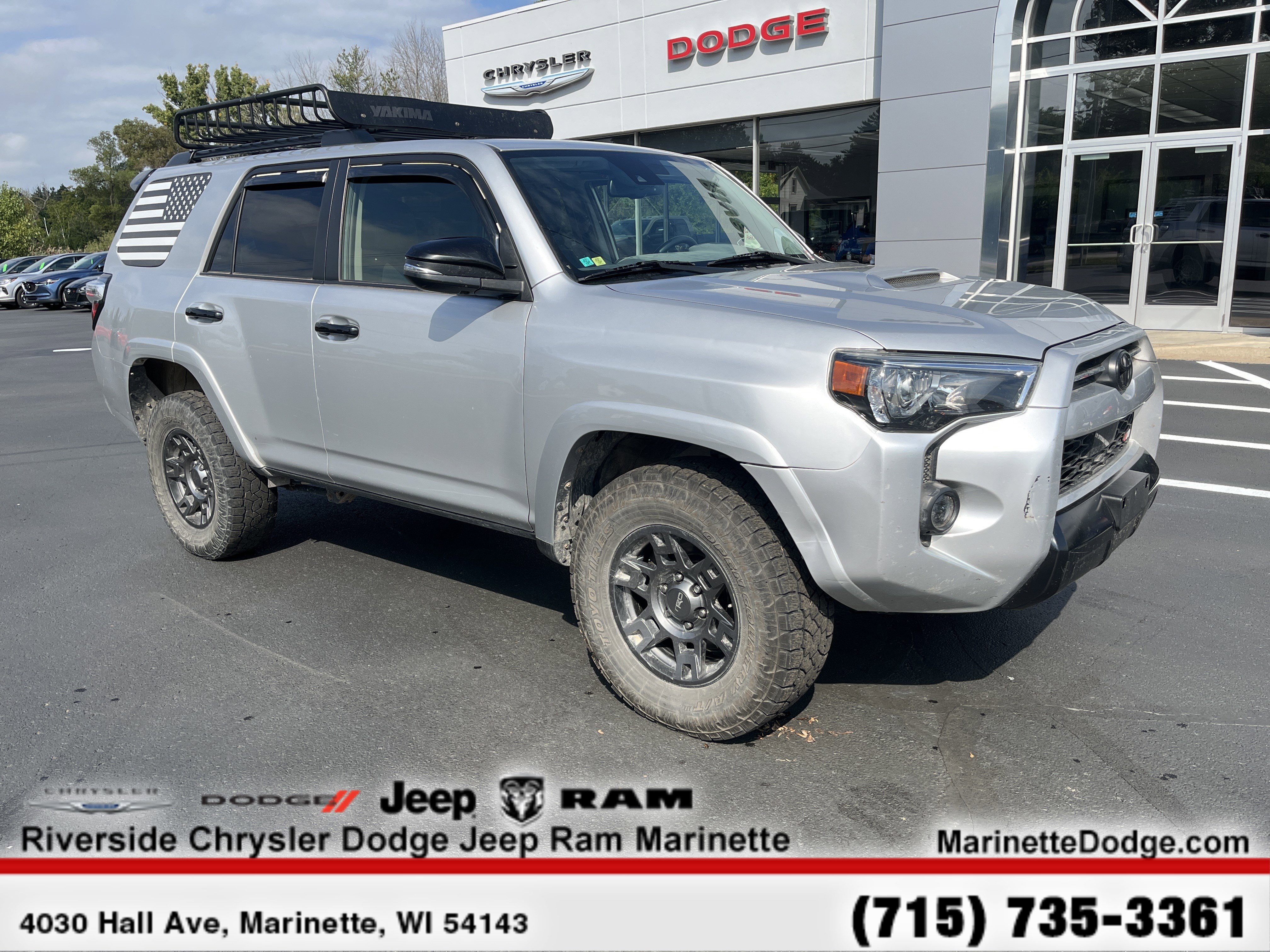 Used 2020 Toyota 4Runner Venture w/ Moonroof Package image 4