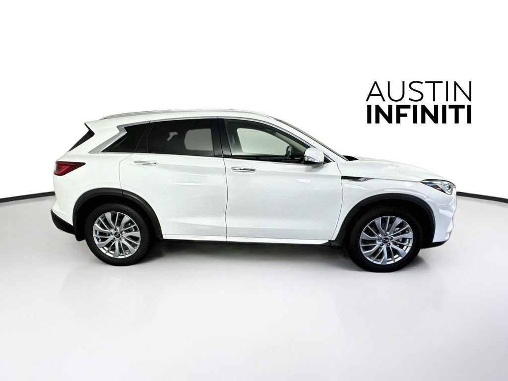 Certified 2023 INFINITI QX50 Luxe FWD image 11
