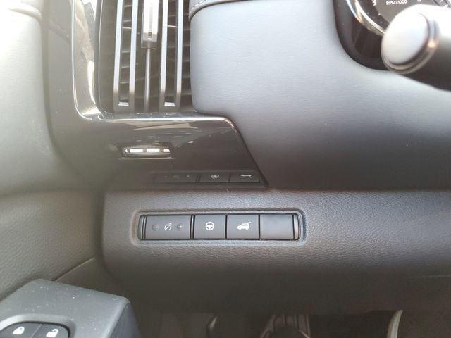 New 2026 Nissan Pathfinder SV image 21