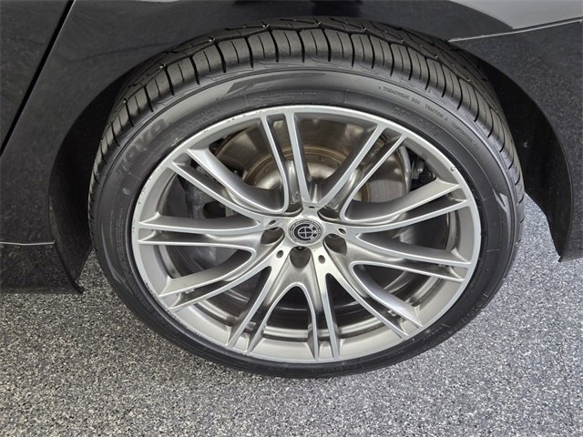 Used 2016 BMW 740i image 9