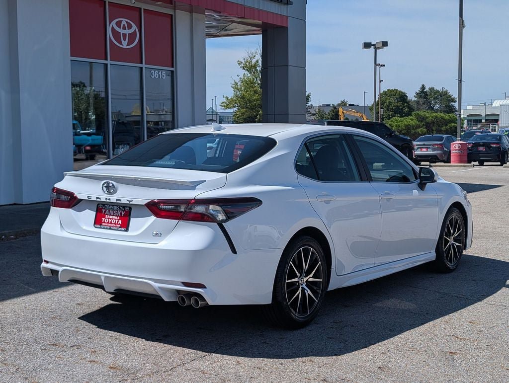 Certified 2024 Toyota Camry SE FWD image 7