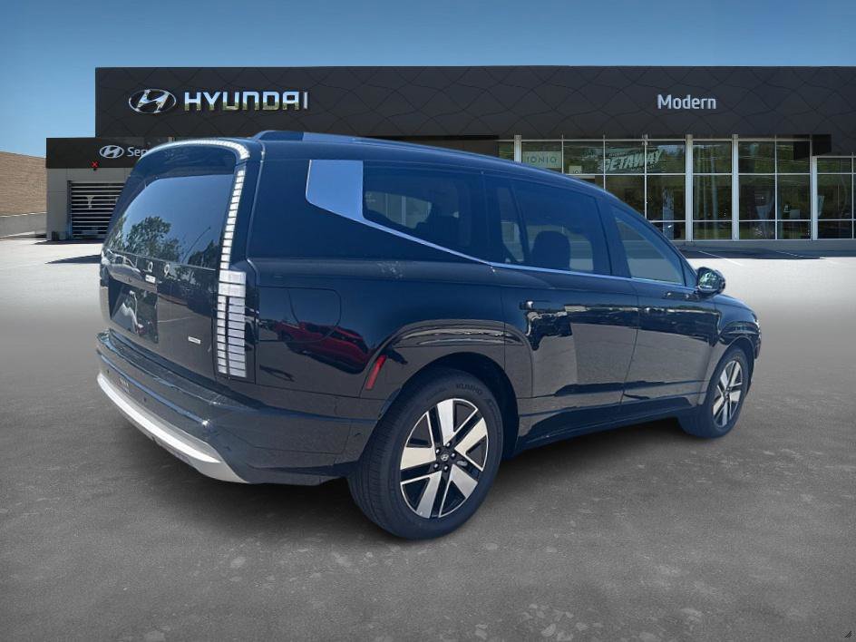 New 2026 Hyundai Ioniq 9 SEL image 3
