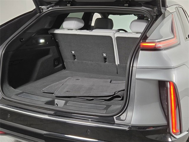 Certified 2024 Cadillac Lyriq Luxury image 17