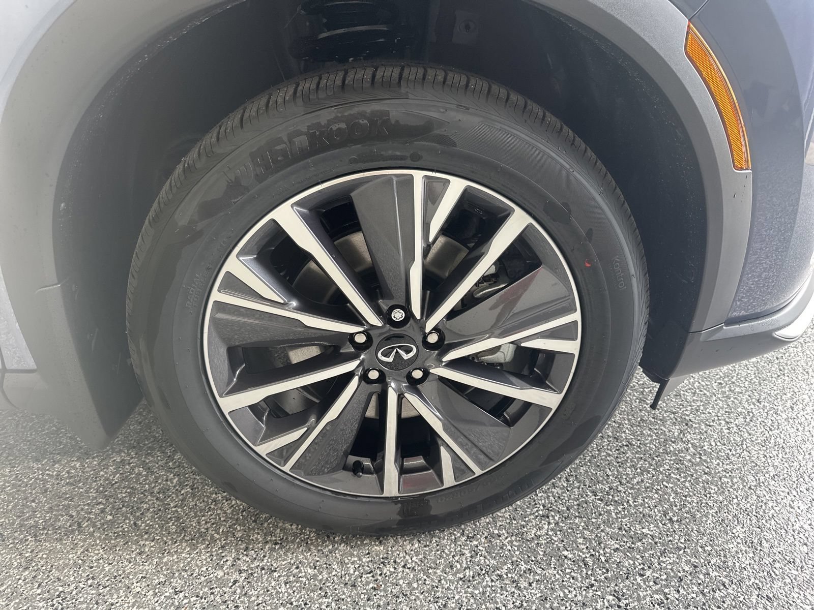 New 2027 INFINITI QX60 Luxe w/ Cargo Package AWD/4WD image 24
