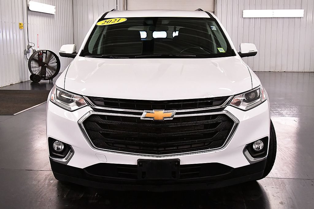 Used 2021 Chevrolet Traverse LT AWD/4WD image 2