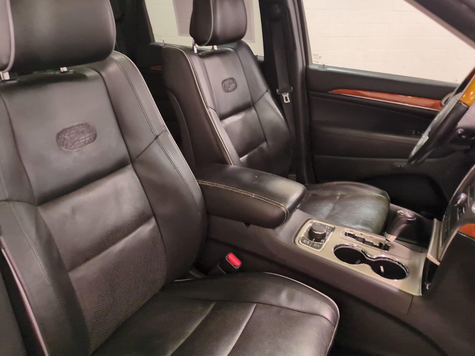Used 2012 Jeep Grand Cherokee Overland image 10