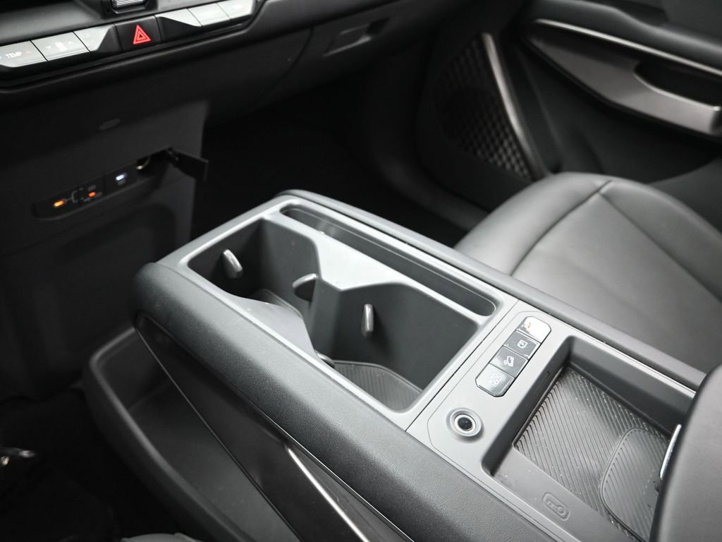 Used 2025 Kia EV9 Light image 15