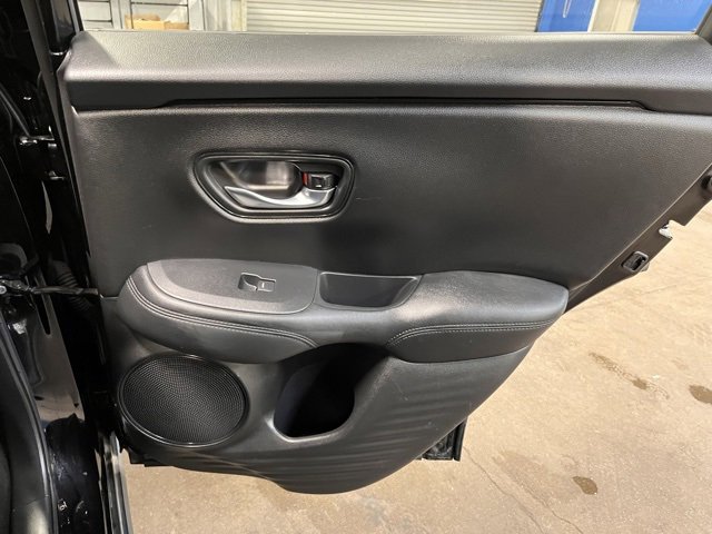 Used 2023 Honda HR-V LX image 13