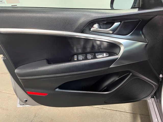 Used 2025 Genesis G70 2.5T RWD image 20