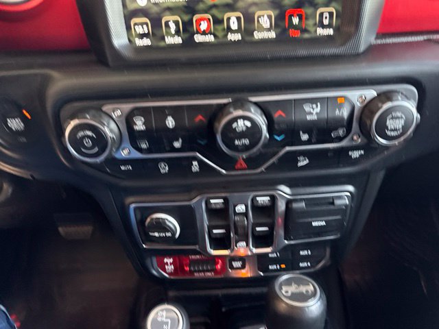Used 2019 Jeep Wrangler Unlimited Rubicon w/ Dual Top Group AWD/4WD image 23